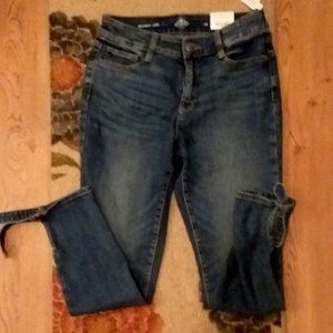 Women's NWT St. John's Bay Skinny Leg with ties